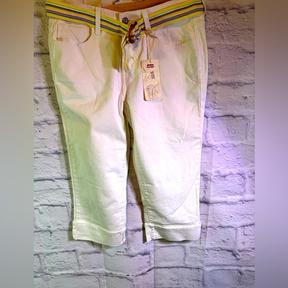 Levi's Denim - Levi Women's White Jeans Caprice